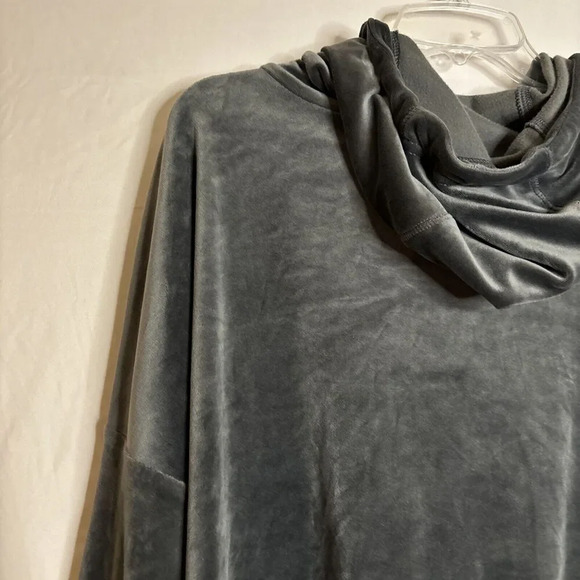 OFFLINE by Aerie Velour Cropped Hoodie Women's Size XL Gray Long Sleeve Pullover - Picture 10 of 16